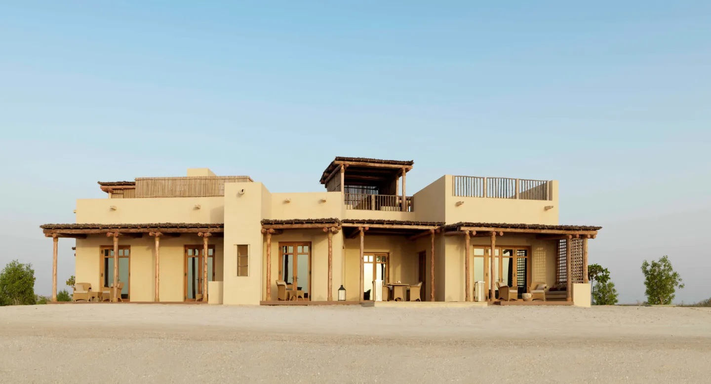 anantara_sir_bani_yas_al_yamm_2bedroom_anantara_pool_villa_exterior_1920x1037